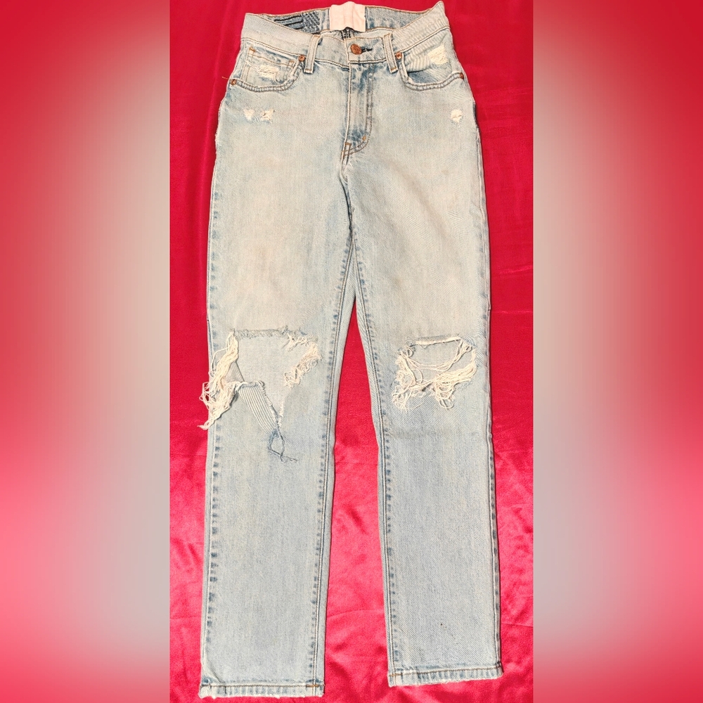 REVICE Denim Star Ripped Jeans